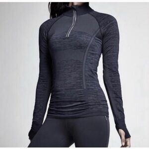 Athleta Fast Track Quarter Zip Pullover Size Small